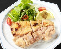 もも肉と野菜の天然塩焼き