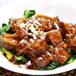 牛バラ肉の煮込み