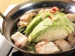 鶏ガラスープ DE 国産牛モツ鍋