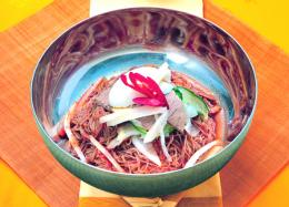 ビビン麺