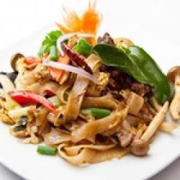 激辛酔っ払い焼きビーフン	