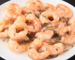 龍井蝦仁（エビとロンジン茶の香り炒め）