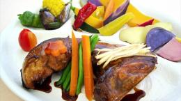 お魚の煮付けと季節野菜のコース