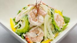青パパイヤと エビのサラダ