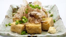 島豆富の あつあつ厚揚げ