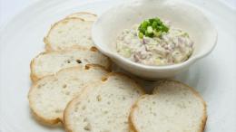 マグロと アボガドのタルタル