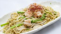 エビ入りピリ辛塩焼きそば