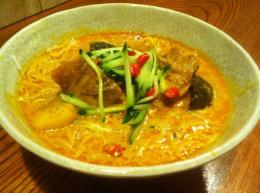 ココナッツチキンカレービーフン